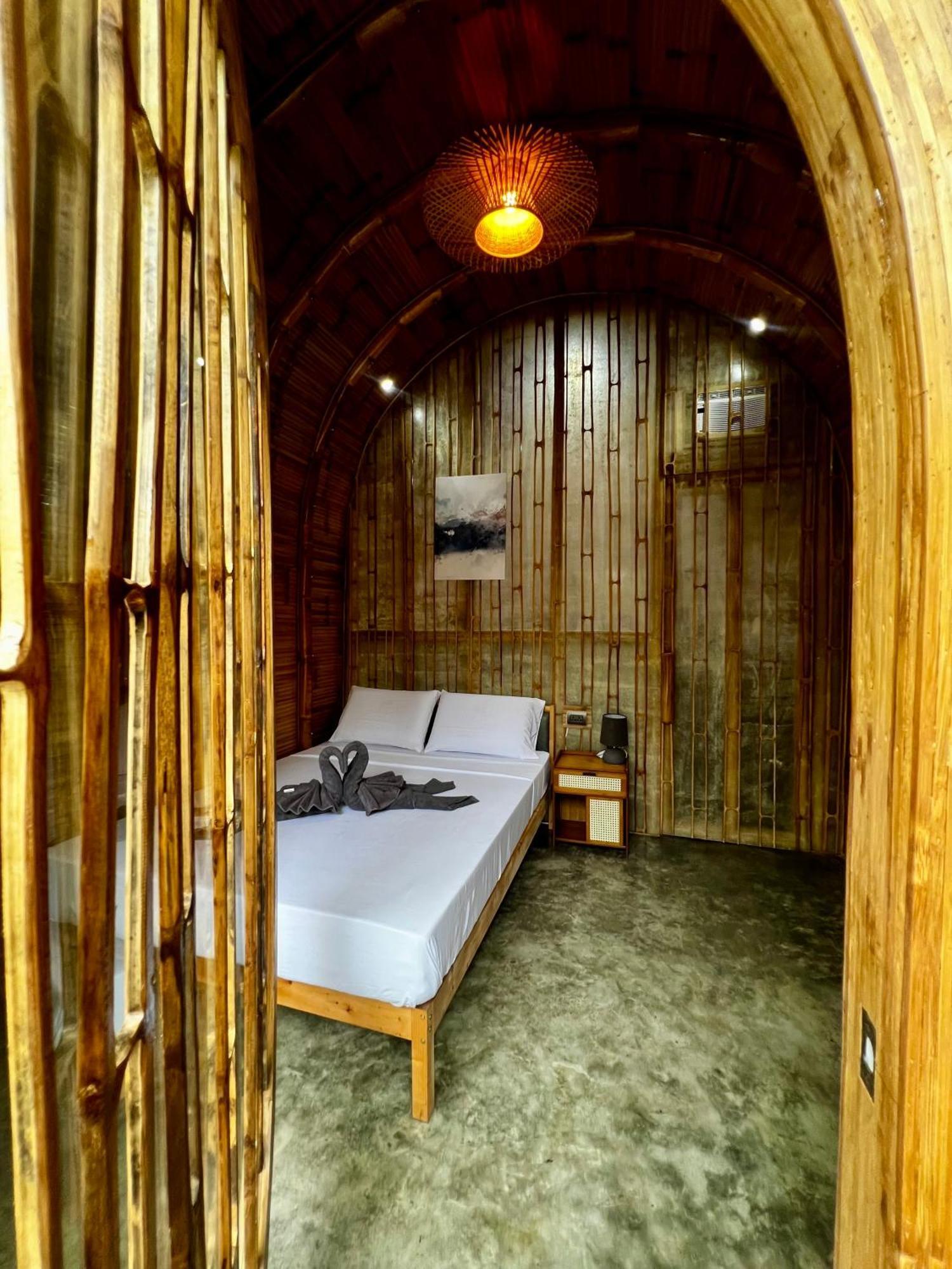 The Backyard Inn Moalboal Zewnętrze zdjęcie