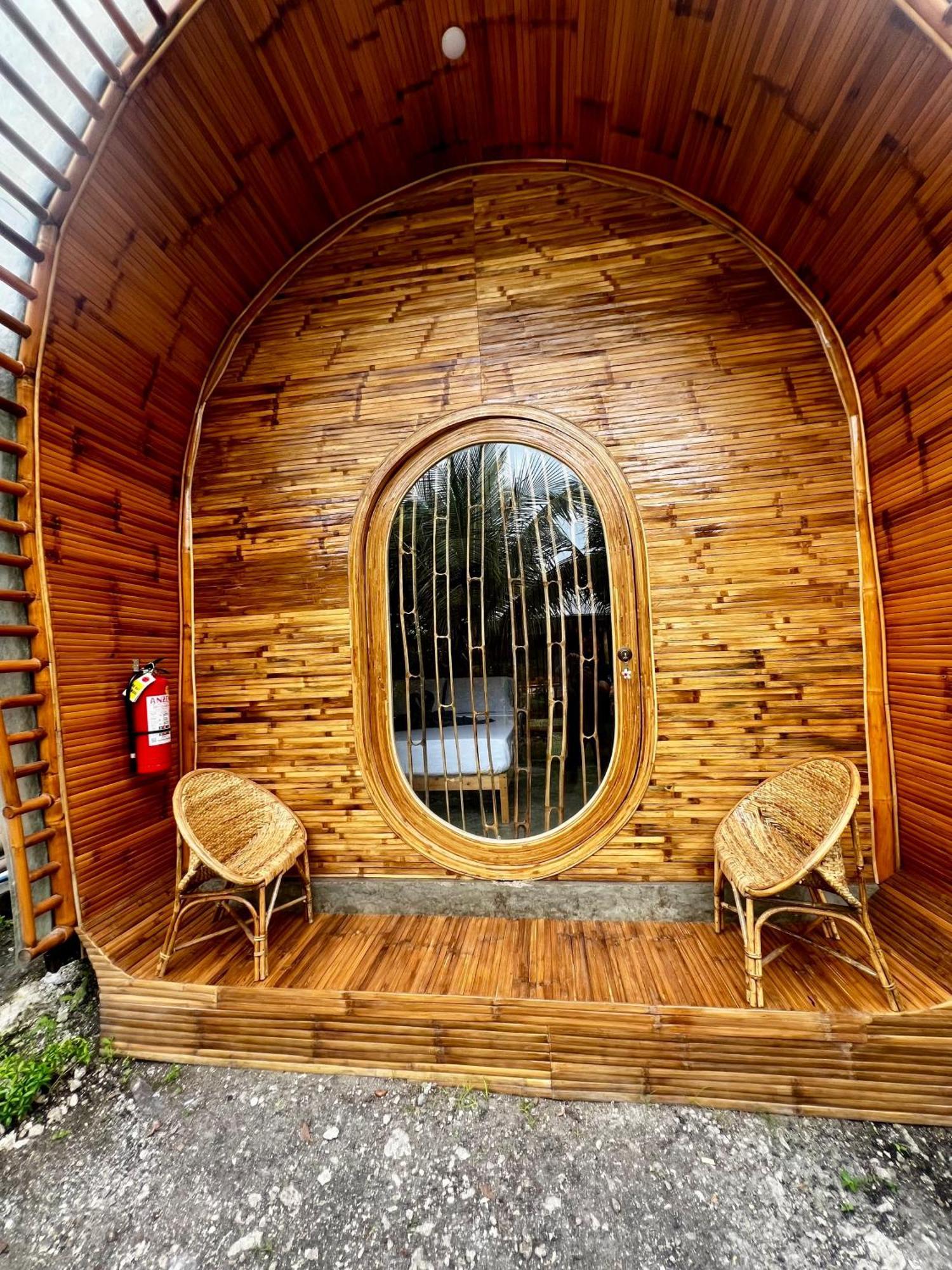 The Backyard Inn Moalboal Zewnętrze zdjęcie